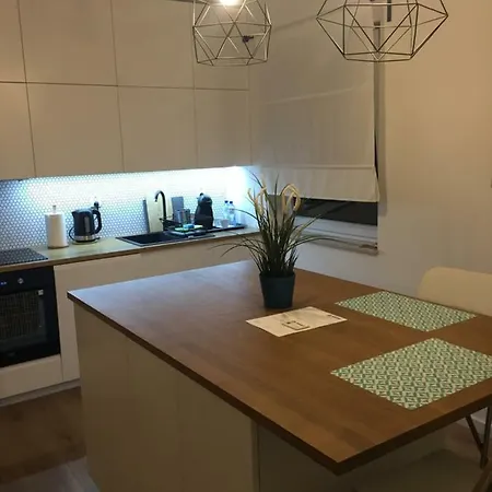Apartman Banksy #4 *